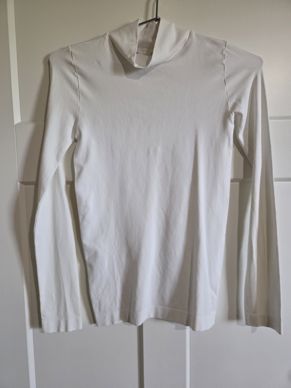 Nikibiki White Long-Sleeve Turtleneck Top